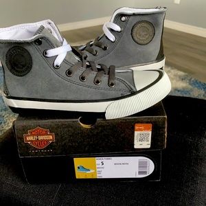 Harley-Davidson women's size 5 nwt
